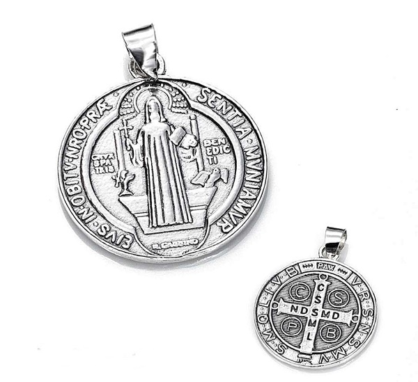 Medalla San Benito 2cm. 4999