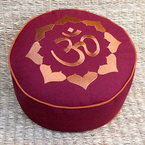 Zafu -cojín de meditación- rondino OM burdeos-3275-2