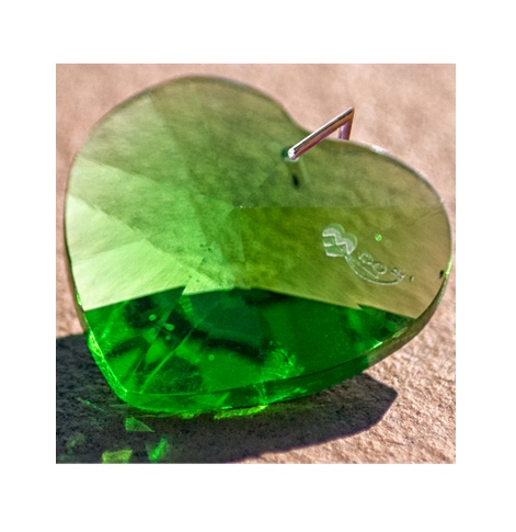 Corazón  Tachyon Guía verde esmeralda con clip