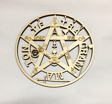 Tetragramatón  calado 25cm